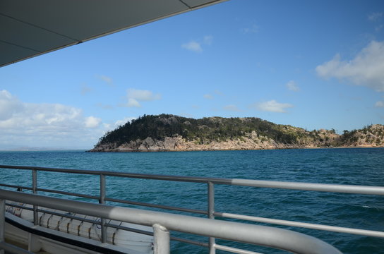 nelly bay ferry terminal magnetic island