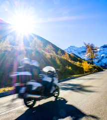 Obraz premium motorbike at the grossglockner mountain