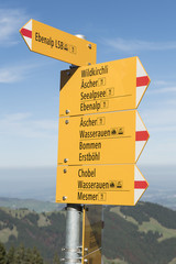 Wegweiser auf der Ebenalp, Appenzell, Schweiz