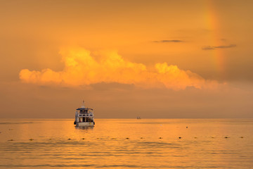 Obraz premium View of sea at Vongdeuan beach sunset in the Koh Samet island, Rayong, Thailand.