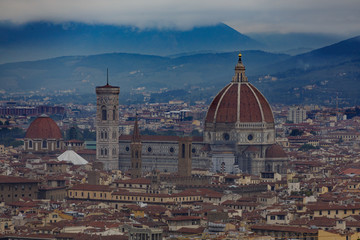 Fototapeta na wymiar Florence and Foggy Tuscany