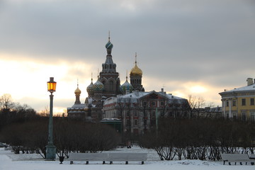 Спас-на-крови в Санкт-Петербурге зимой