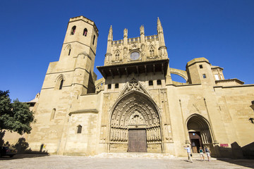 The Holy Cathedral of the Transfiguration of the Lord, also known as the Cathedral of Saint Mary Huesca, a Gothic church in Huesca, in Aragon, north-eastern Spain - obrazy, fototapety, plakaty