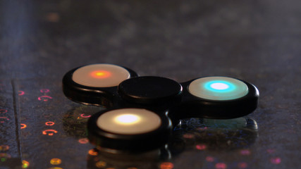 Spinner. hand spinner rotates,fashionable toy.