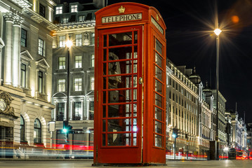 Fototapeta na wymiar Phone booth in the center of London - 3