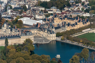 Vue aérienne du château de Fontainebleau en France où Napoléon abdiqua