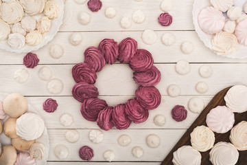 circle of berry marshmallows