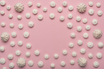 circle frame of white marshmallows