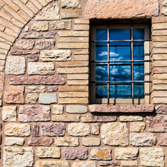 Fototapeta na wymiar Medieval wall window