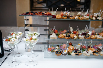 delicious  dishes  on the table for party