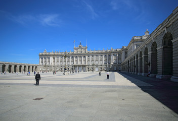 Obraz premium Royal Palace in Madrid in a beautiful spring day, Spain