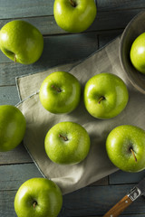 Raw Green Organic Granny Smith Apples