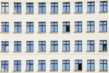 Building windows making pattern