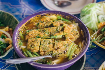 Sour Curry with Vegetable Omelet