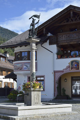 Floriansbrunnen in Garmisch-Partenkirchen - obrazy, fototapety, plakaty
