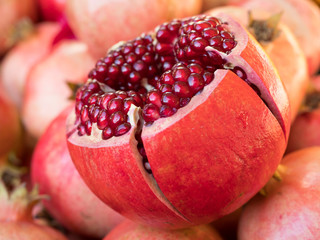 Granatapfel - Frucht - Kerne - Zubereitung
