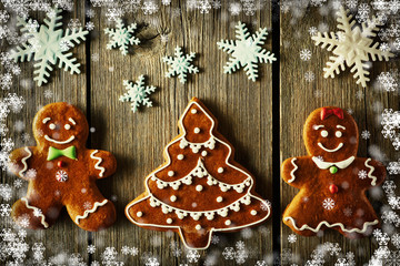 Christmas gingerbread couple and tree cookies