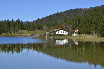 Fototapeta premium Ferchensee im Wettersteingebirge