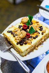 Amaretto and Raisin Cheese Cake, Dessert
