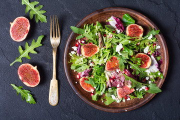 Autumn salad with arugula