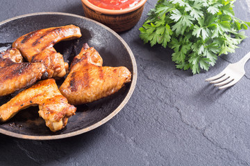 Grilled chicken wings