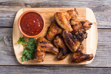 Grilled chicken wings