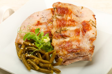 Roasted spare ribs
