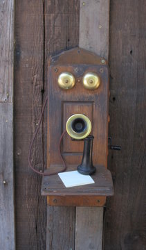 Stary telefon