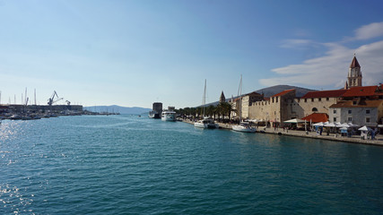 Fototapeta na wymiar promenade of trogir city in croatia