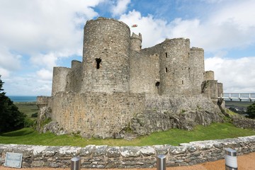 Fototapeta na wymiar château de Caernarfon au pays de galles