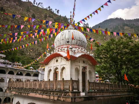 Manikaran, Parvati valley, Himachal Pradesh, North India. View of the Manikaran. Manikaran with thermal springs is a pilgrimage centre for Hindus and Sikhs