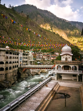 Manikaran, Parvati valley, Himachal Pradesh, North India. View of the Manikaran. Manikaran with thermal springs is a pilgrimage centre for Hindus and Sikhs