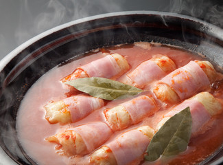 　ロールキャベツのトマトソース煮