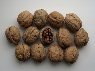 грецкие орехи