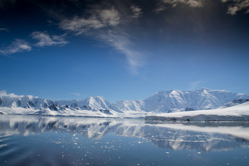 Fototapeta na wymiar A mountain range in Antarctica.