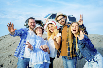 Friends travelling together