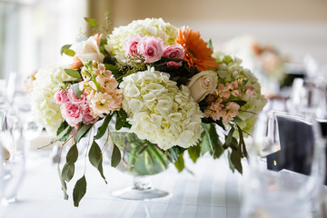 table centerpieces with flowers