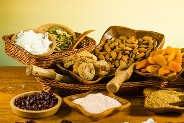 Mix of dried fruits and nuts