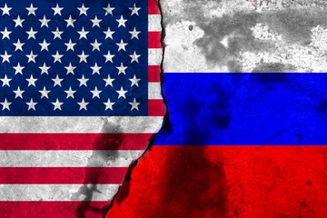 Big crack. Flags: United States, Russia