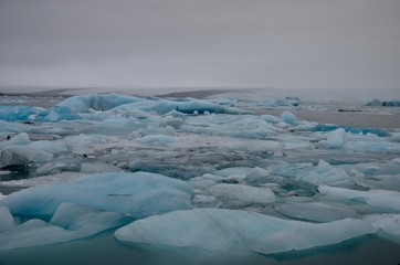 アイスランド　ヴァトナヨークトル　スカフタフェトル国立公園　ヨークルスアゥルロゥン　ヨークルサルロン　氷河湖　絶景　冬 iceland island winter  jokull glacier lake Jokulsarlon Boat Tour Vatnajokull
