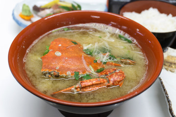 蟹の味噌汁 海鮮スープ