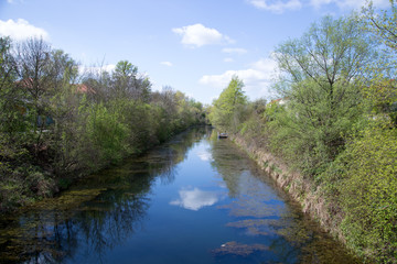 Fototapeta na wymiar Karl-Heine-Kanal in Leipzig