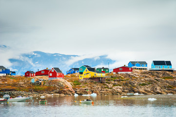 Colorful houses in Saqqaq village, western Greenland © smallredgirl