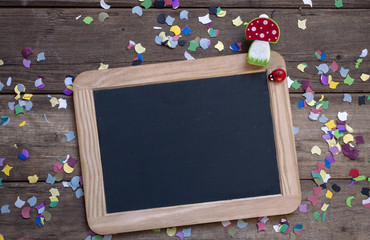 Kreidetafel Tafel mit Konfetti Fliegenpilz Glückspilz Marienkäfer Silvester 
