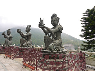 Statue femme Lantau