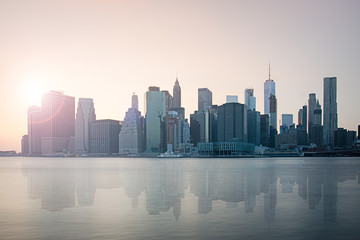 Skyline von New York bei Sonnenuntergang