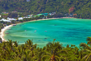 Fototapeta premium Tropical island Koh Phi Phi Don in Thailand
