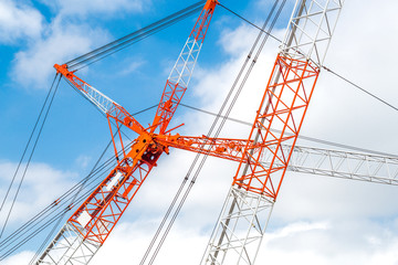 建設現場のクレーン