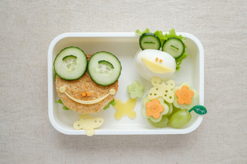 frog lunch box, fun food art for kids