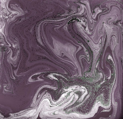 Liquid gold marbled pattern. Pale purple background